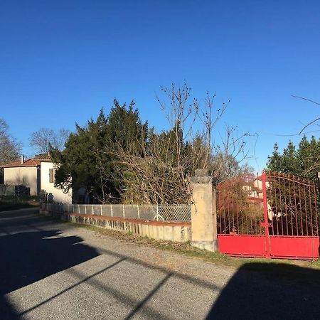 Villa Lerable Pourpre De La Grotte Au Lion Arbon Esterno foto