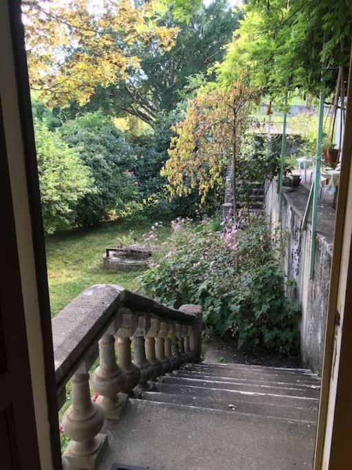 Villa Lerable Pourpre De La Grotte Au Lion Arbon Esterno foto