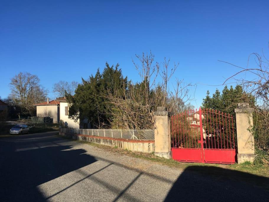 Villa Lerable Pourpre De La Grotte Au Lion Arbon Esterno foto