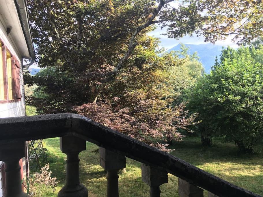 Villa Lerable Pourpre De La Grotte Au Lion Arbon Esterno foto