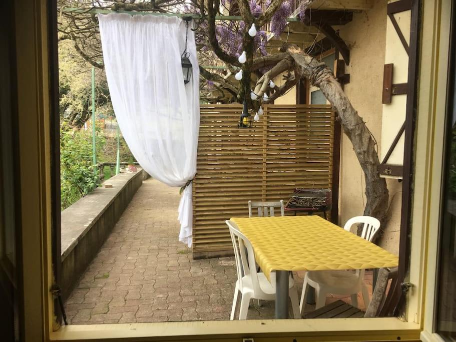 Villa Lerable Pourpre De La Grotte Au Lion Arbon Esterno foto