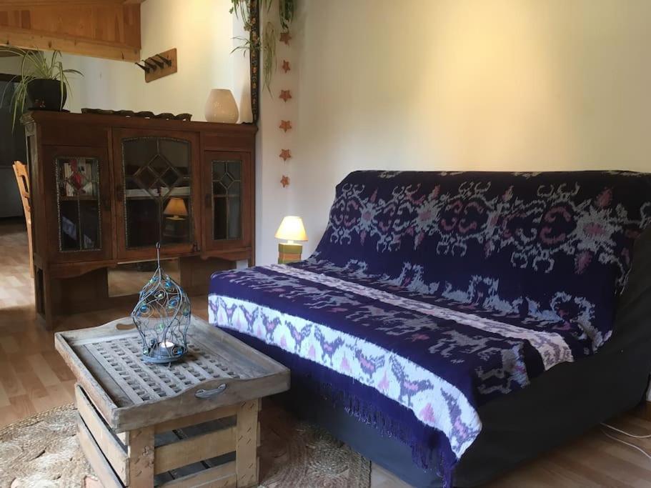 Villa Lerable Pourpre De La Grotte Au Lion Arbon Esterno foto