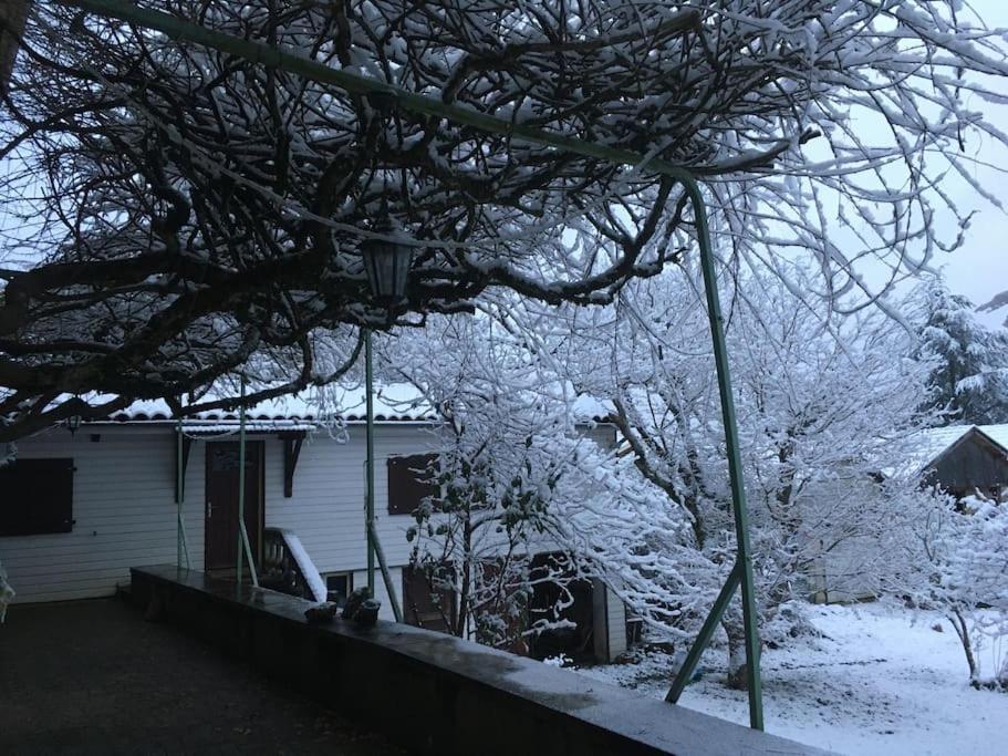 Villa Lerable Pourpre De La Grotte Au Lion Arbon Esterno foto